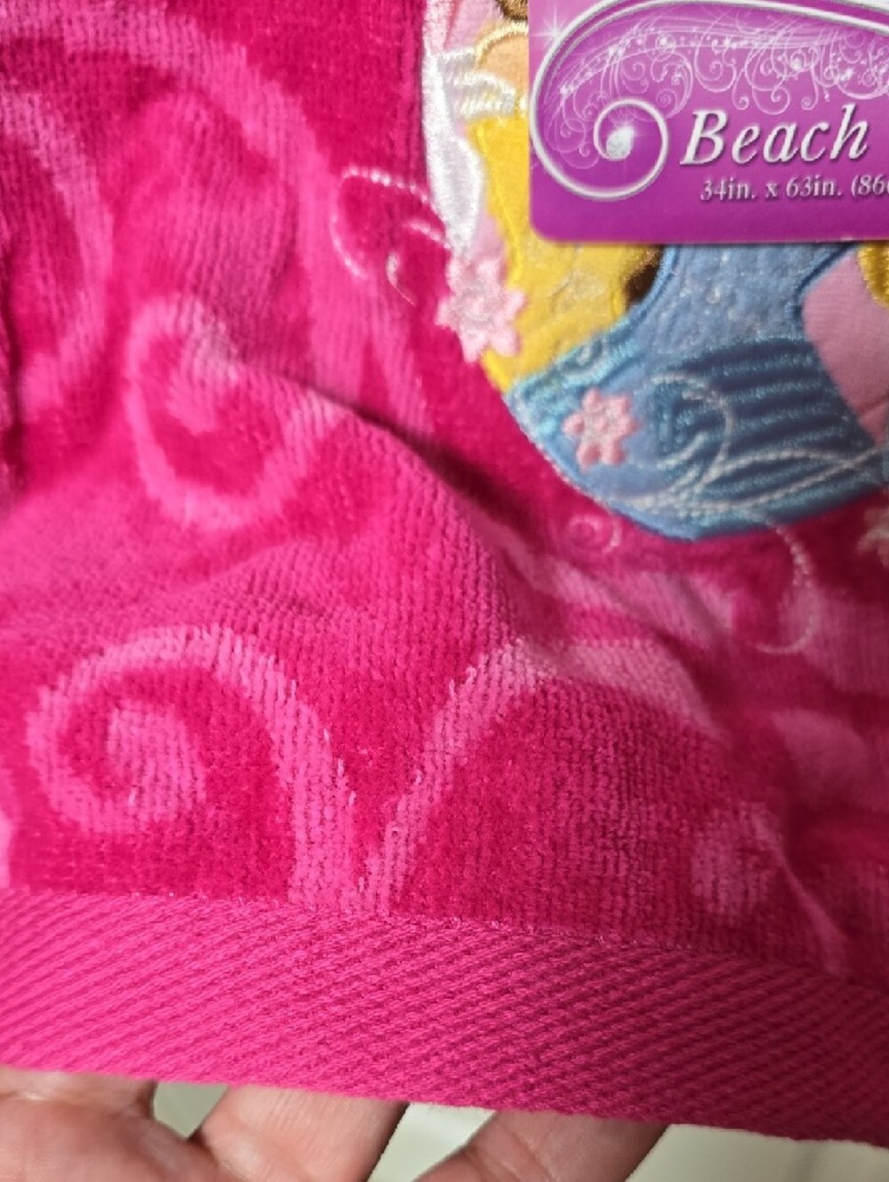 Disney Princess Pink Beach Towel Size 34in x 63in - Picture 6 of 9